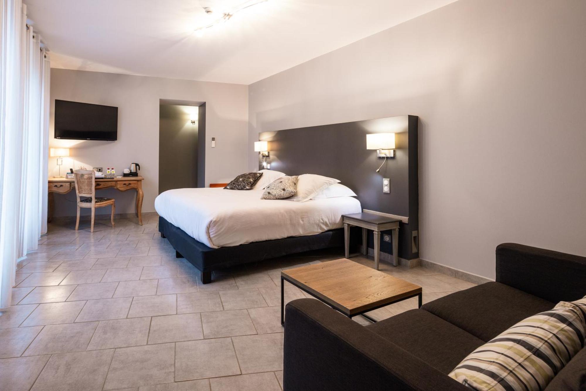 Lodève Logis Hotel Restaurant De La Paix מראה חיצוני תמונה