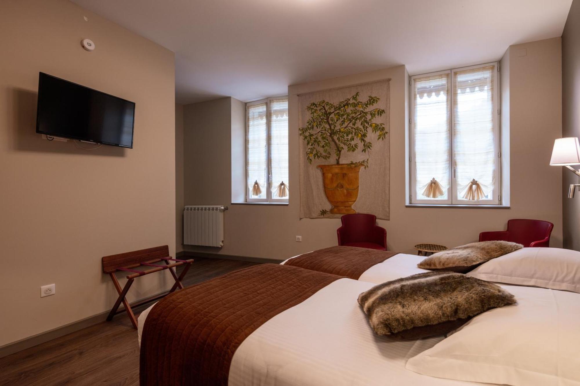 Lodève Logis Hotel Restaurant De La Paix מראה חיצוני תמונה