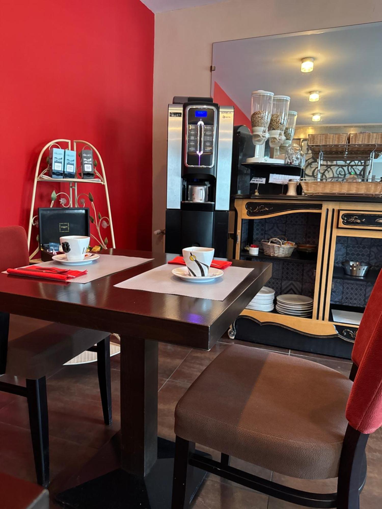 Lodève Logis Hotel Restaurant De La Paix מראה חיצוני תמונה